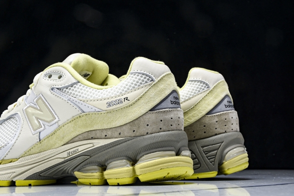 New Balance 2002R I2002RA1 