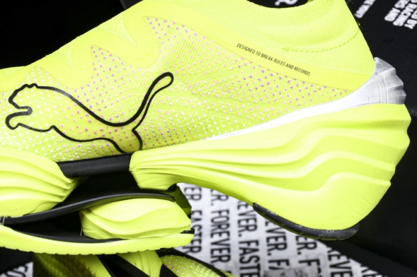 Puma FAST-R Nitro Elite 2 379554-01 