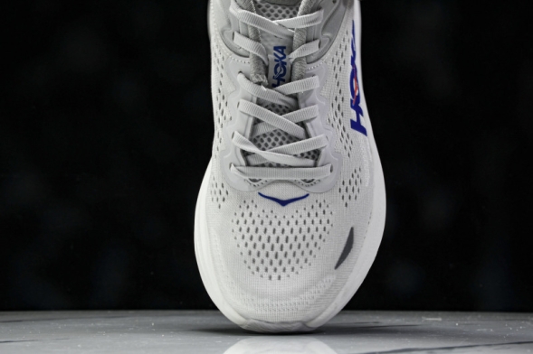 HOKA Bondi 9 1162011 CYLT 