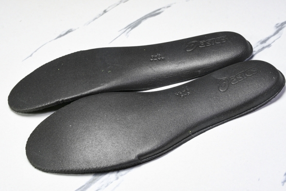 Asics Nova Surge 3 1061A049-750 