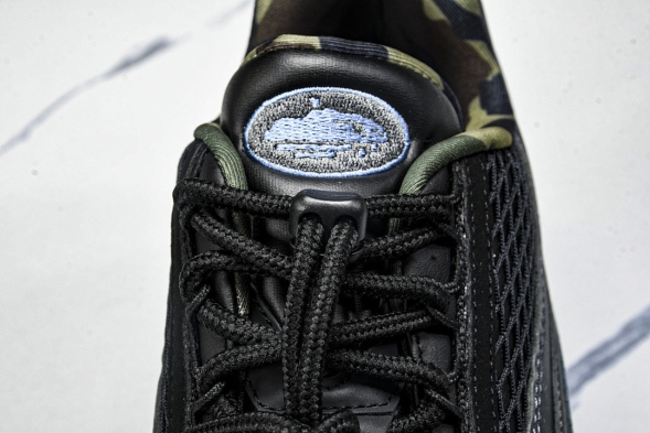 Nike Air Max 95 x Corteiz FB2709 002 