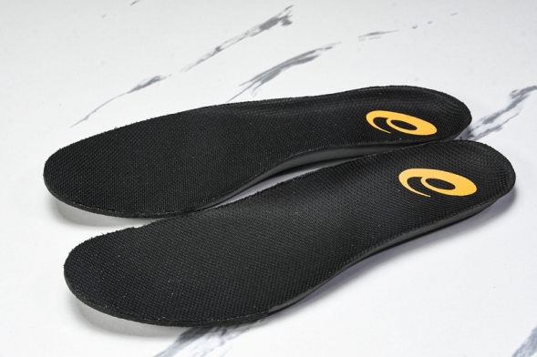 Asics Nova Surge 3 1061A048-100 