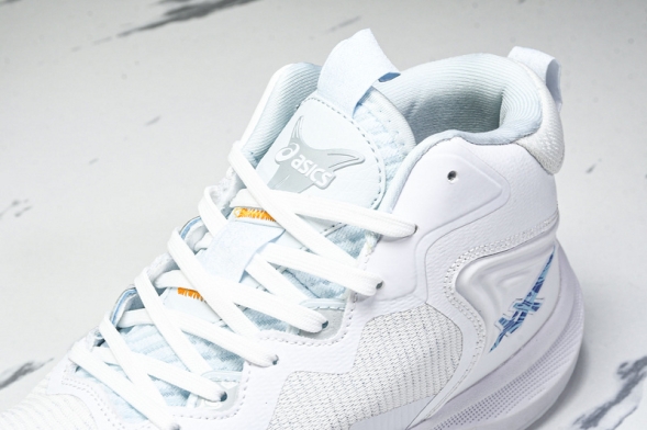 Asics Nova Surge 3 1061A048-100 