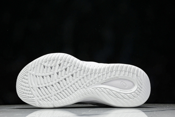 Asics Nova Surge 3 1061A048-100 