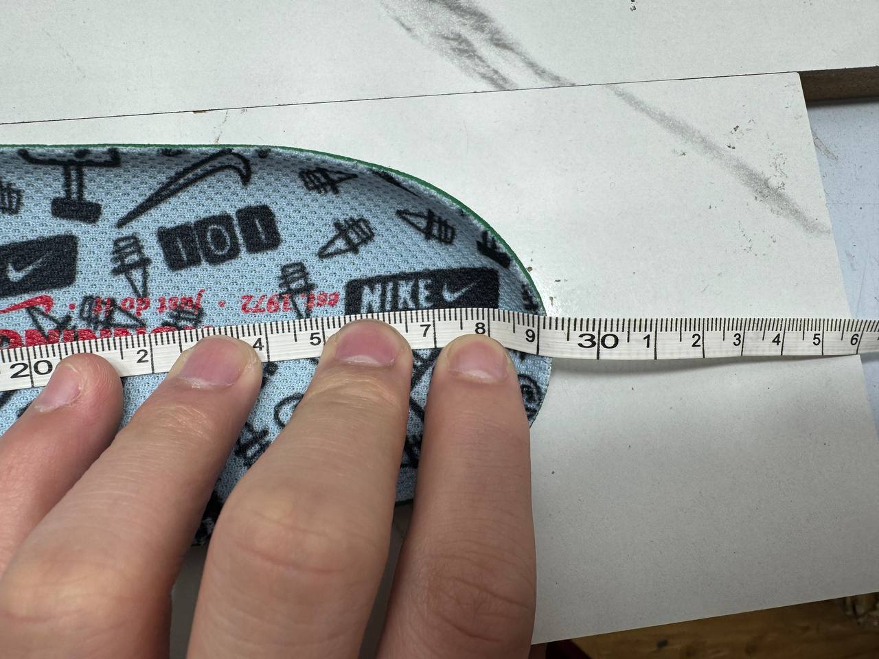 Правильное положение линейки